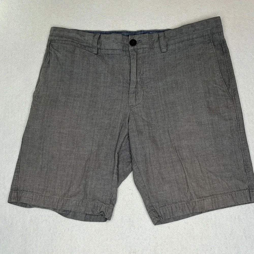 Banana Republic Aiden Shorts Mens‎ 33 Grey Chambray Cotton Flat Front Casual 9